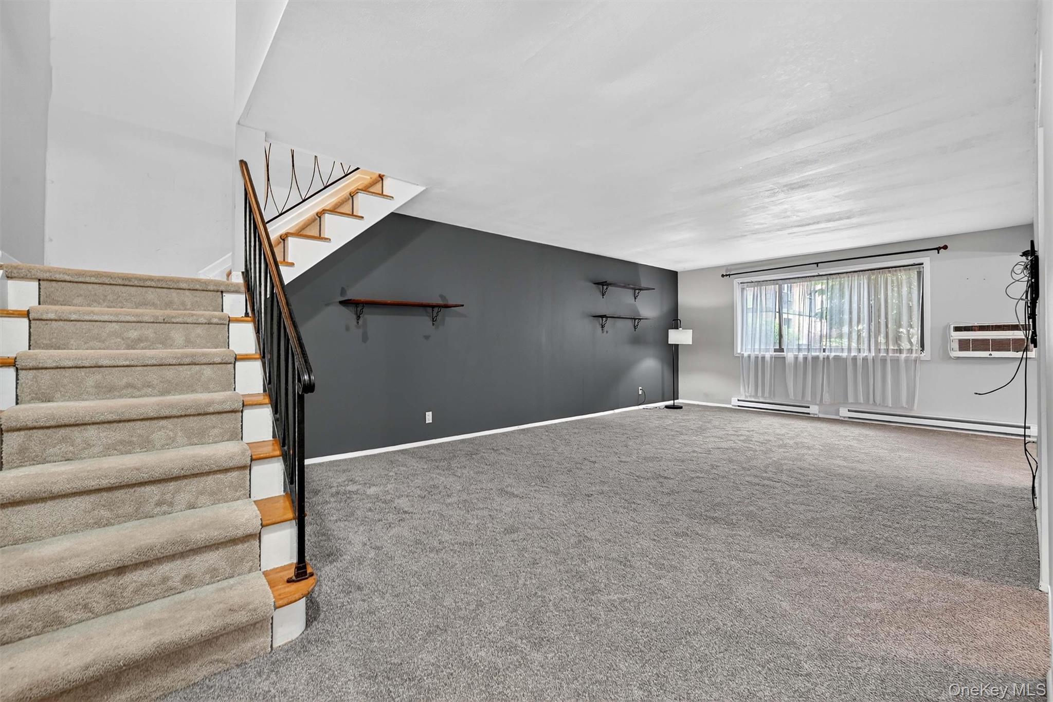 #9 photo, 10 Oakwood Terrace, New Windsor , NY 12553