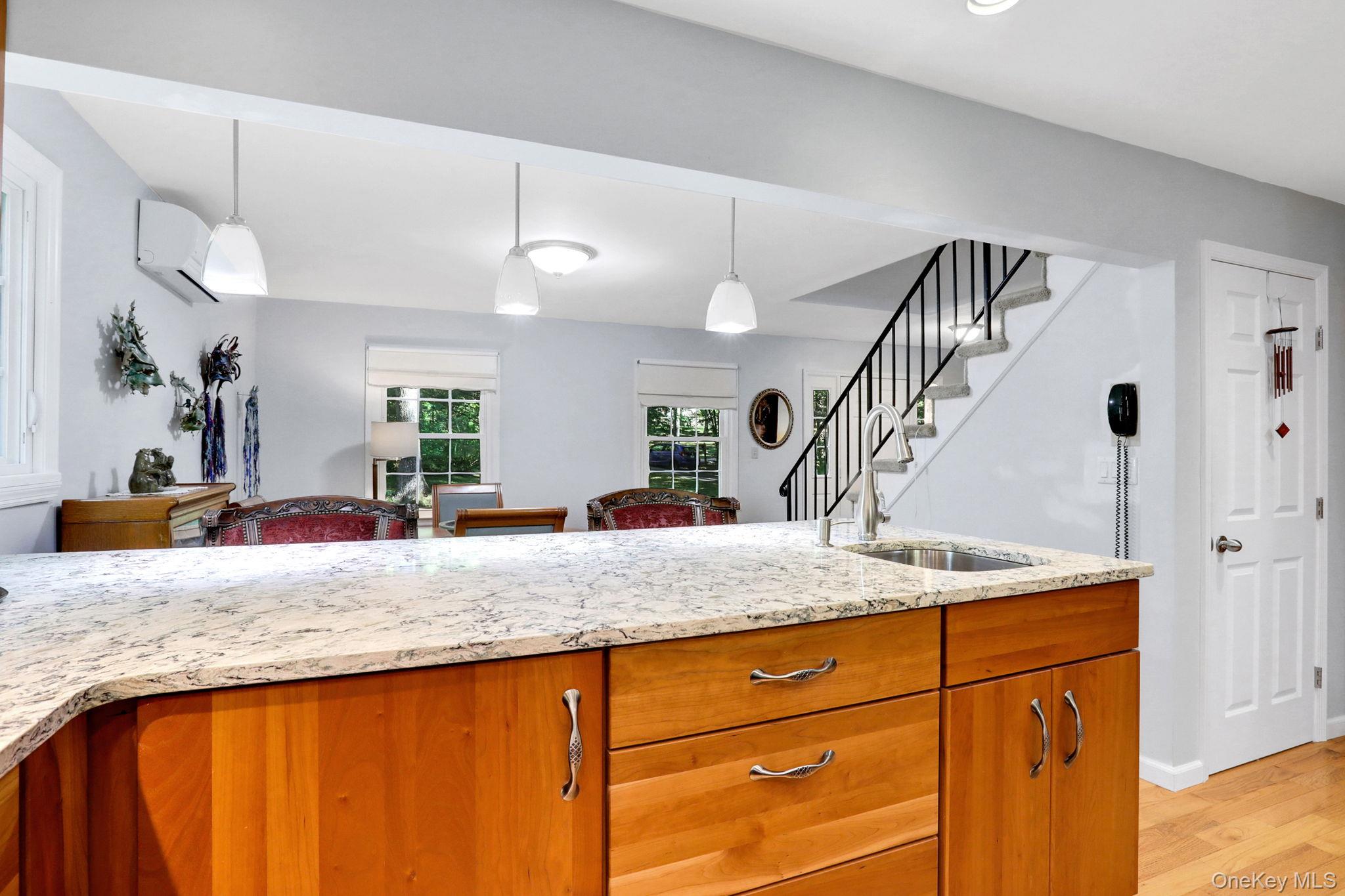 #15 photo, 1033 Old Post Road, New Paltz , NY 12561