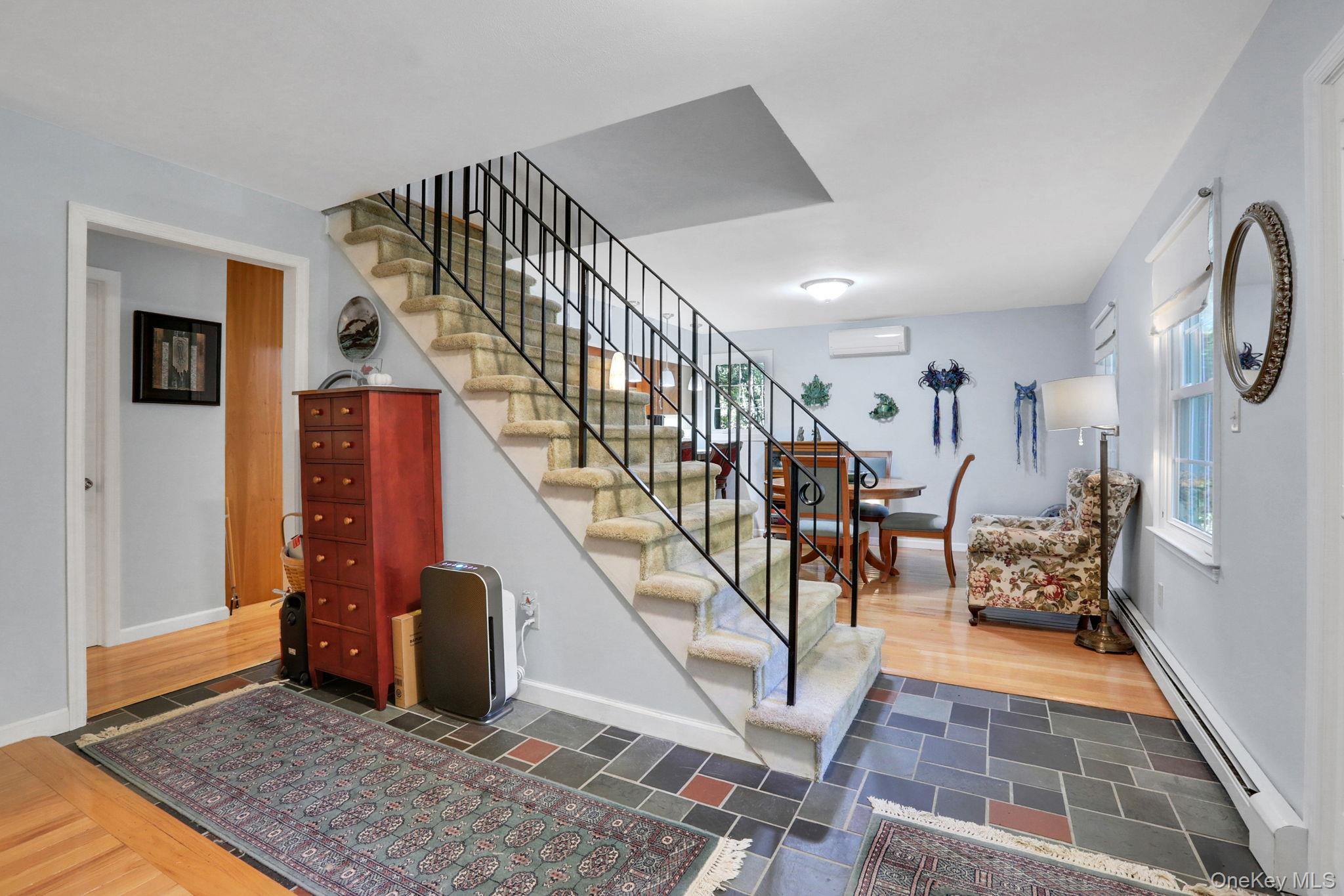 #4 photo, 1033 Old Post Road, New Paltz , NY 12561