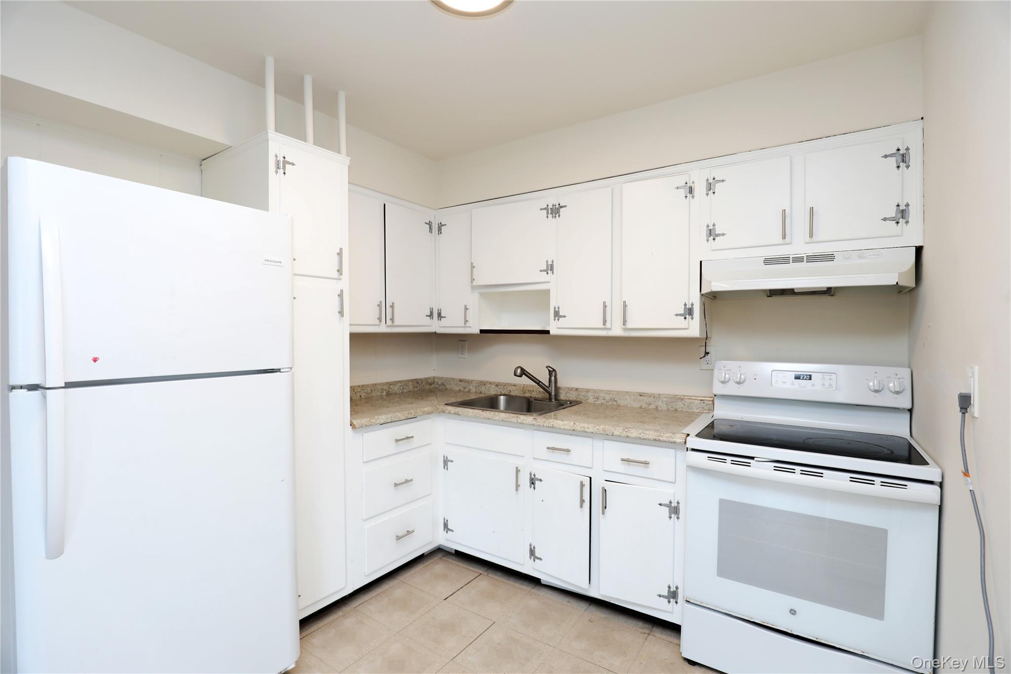 #13 photo, 30 Lamb Avenue, Saugerties , NY 12477