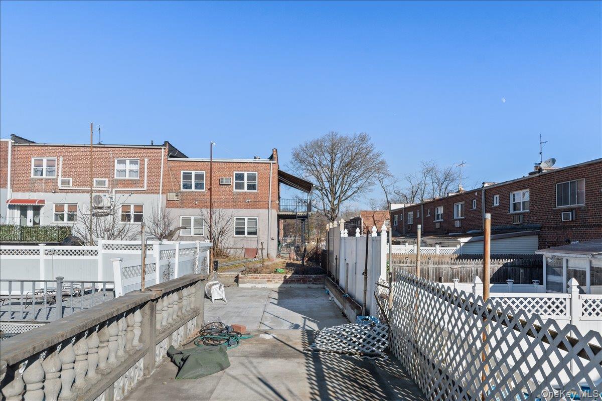 #15 photo, 3511 McOwen Avenue, ブロンクス区 Bronx , NY 10475
