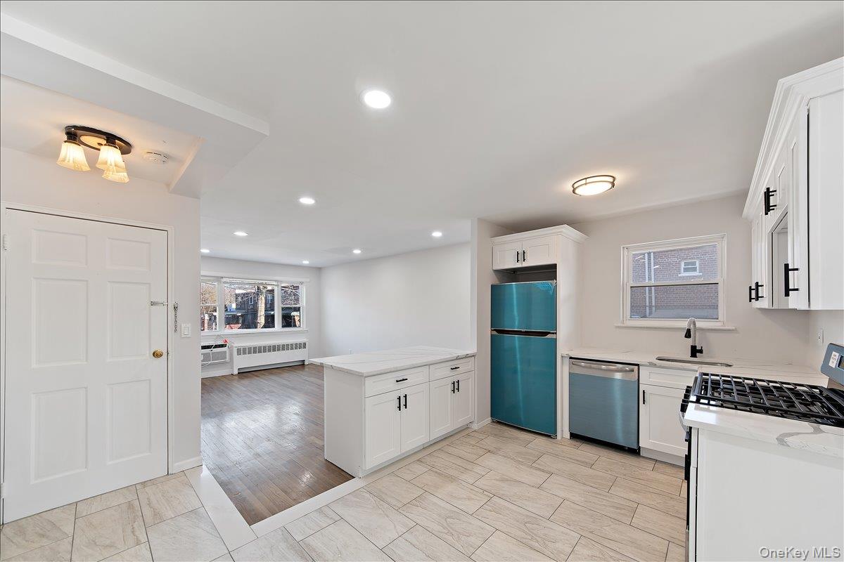 #4 photo, 3511 McOwen Avenue, ブロンクス区 Bronx , NY 10475