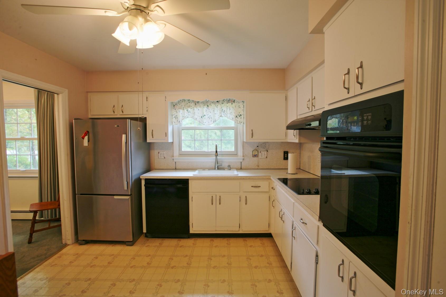 #14 photo, 7 Margaret Drive, Hyde Park , NY 12538