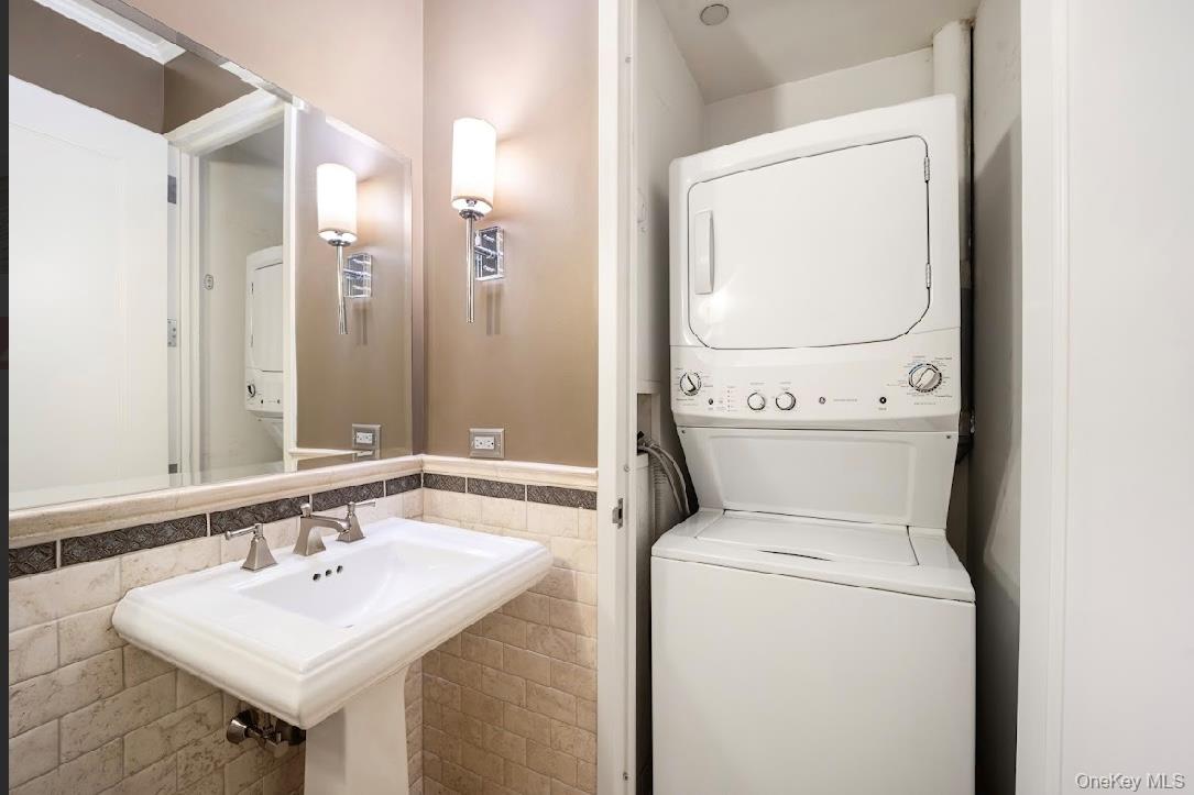 #18 photo, 10 City Place, White Plains , NY 10601