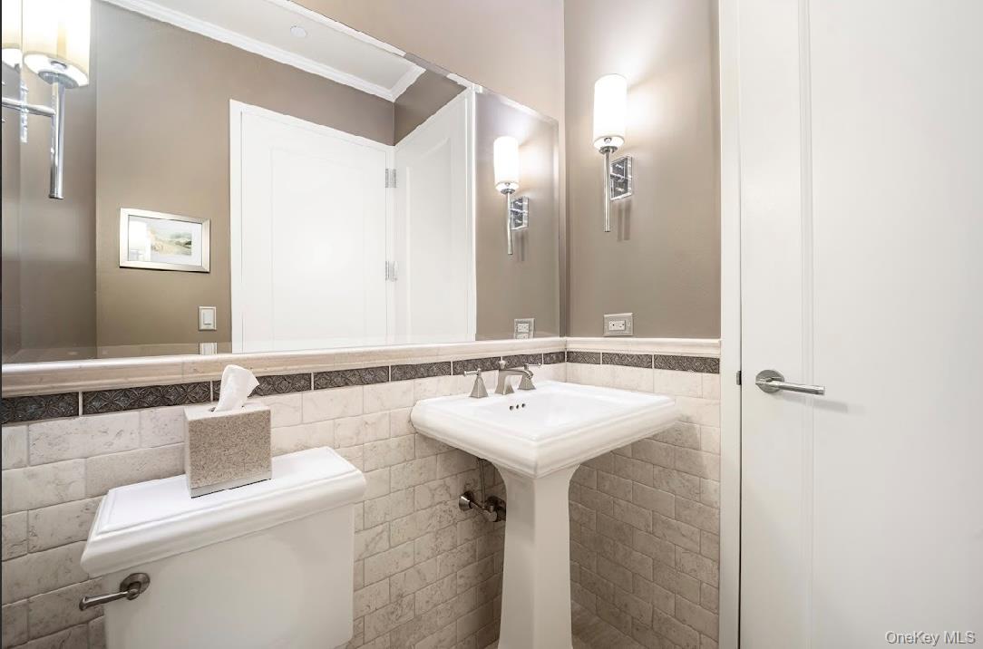 #19 photo, 10 City Place, White Plains , NY 10601