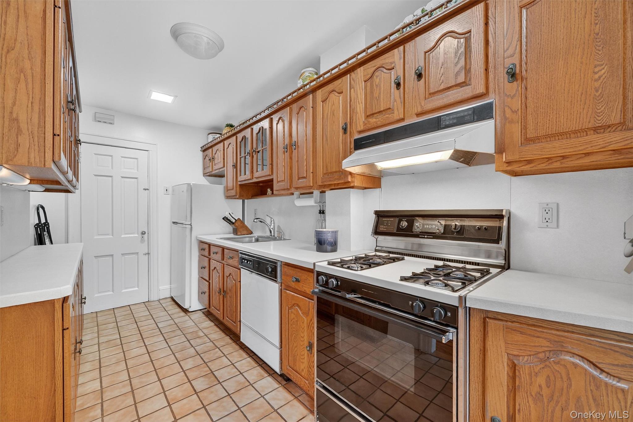 #17 photo, 78 Halstead Avenue, Yonkers , NY 10704