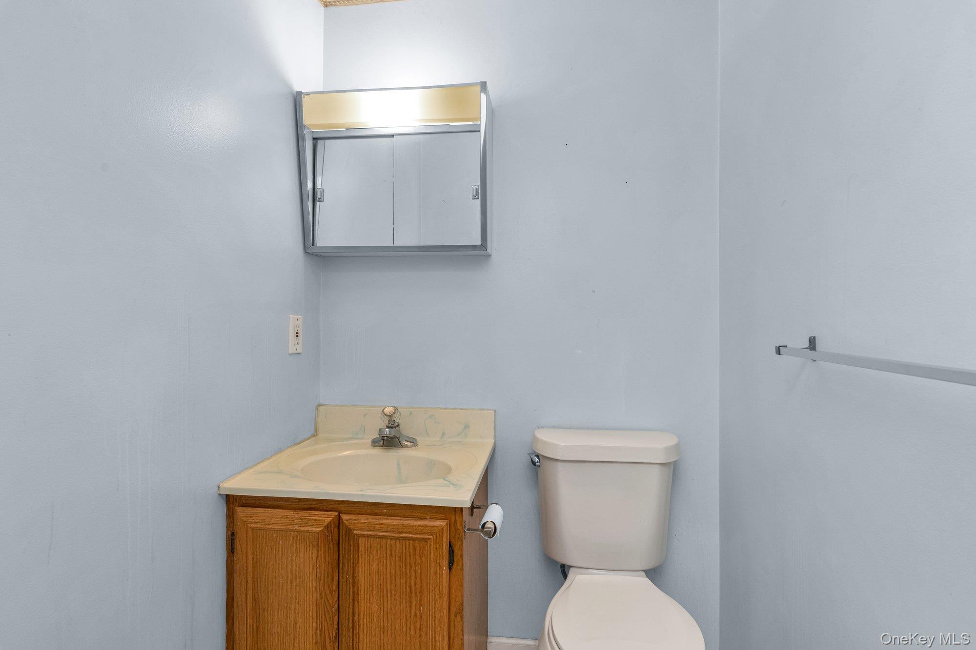 #8 photo, 66 Henry Street, ナッソー郡 Hempstead , NY 11550