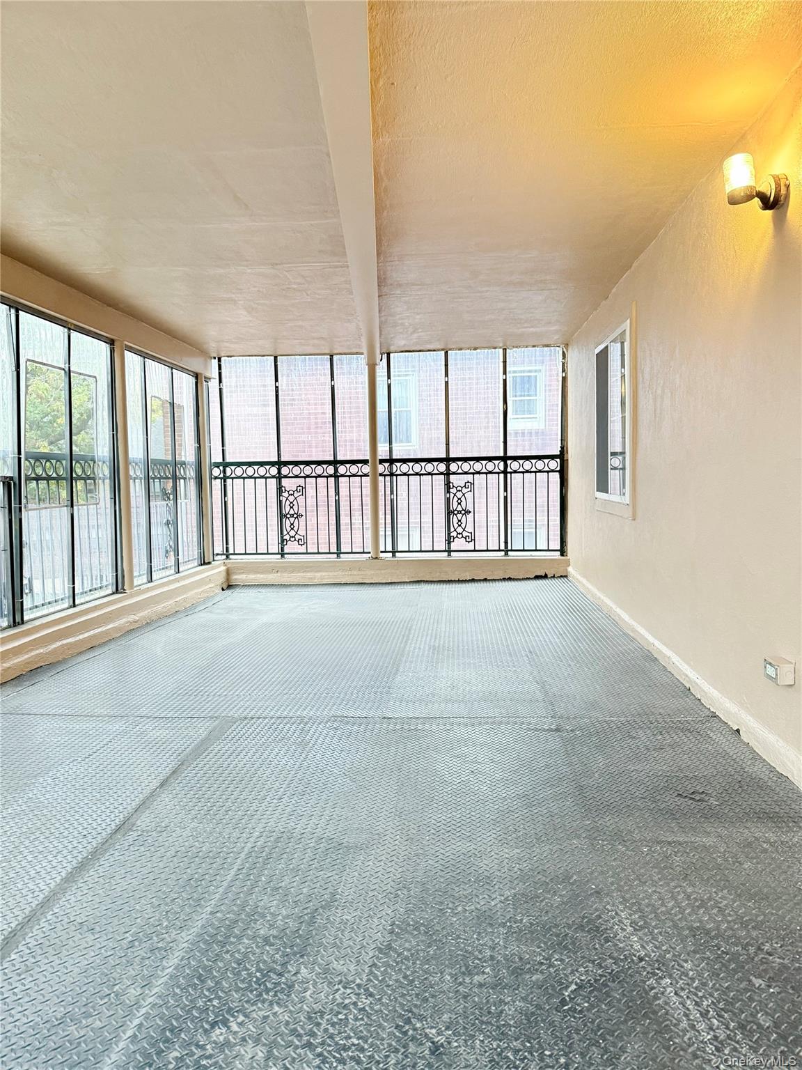 #7 photo, 89-08 S Conduit Avenue, クイーンズ区 Howard Beach , NY 11414