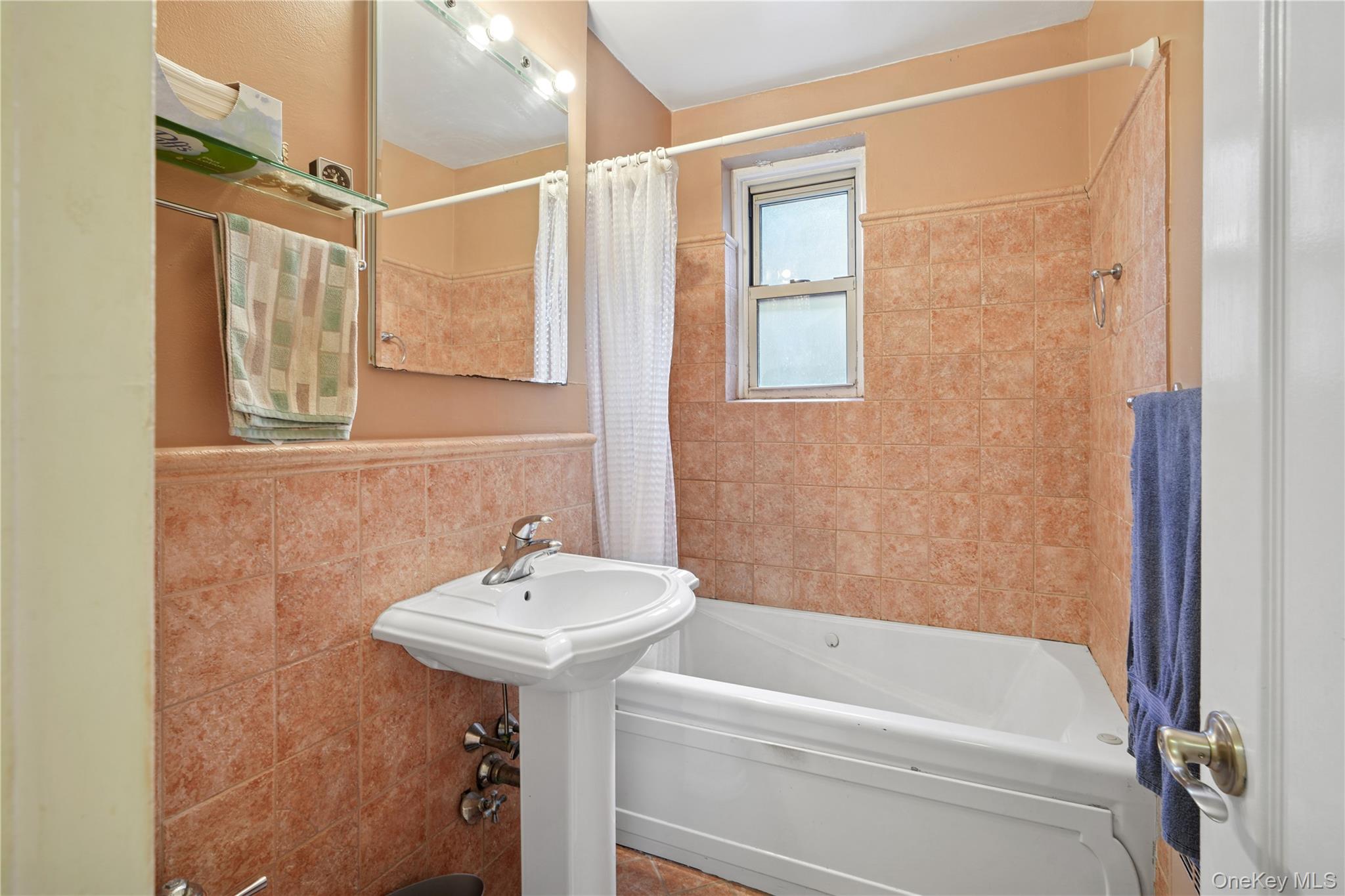 #11 photo, 68-61 Yellowstone Boulevard, クイーンズ区 Forest Hills , NY 11375