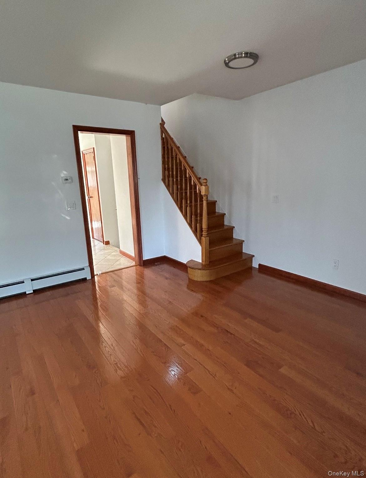 #4 photo, 126 2 Street, ナッソー郡 New Hyde Park , NY 11040