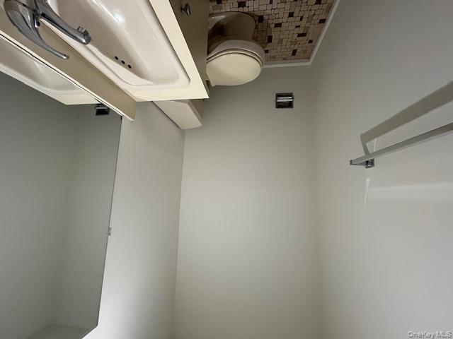 #6 photo, 10 Inwood Road, ナッソー郡 Port Washington , NY 11050