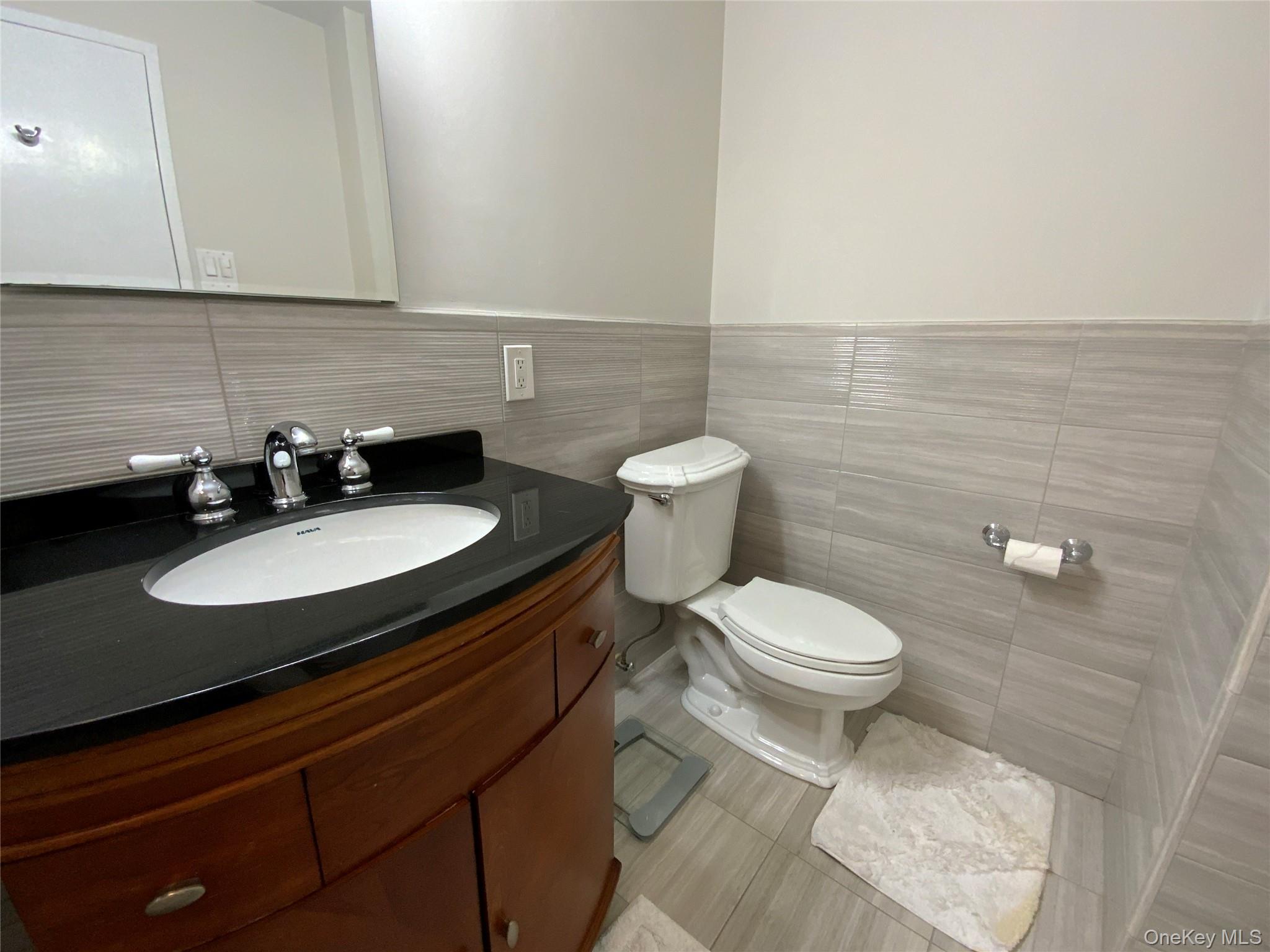 #13 photo, 27010 Grand Central Parkway, クイーンズ区 Floral Park , NY 11005