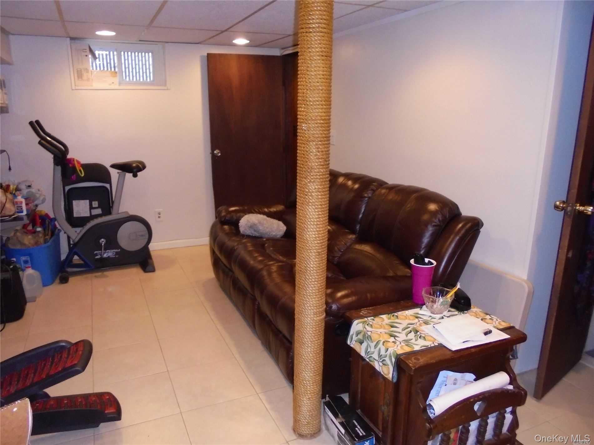 #20 photo, 915 Wallace Avenue, ナッソー郡 Baldwin , NY 11510