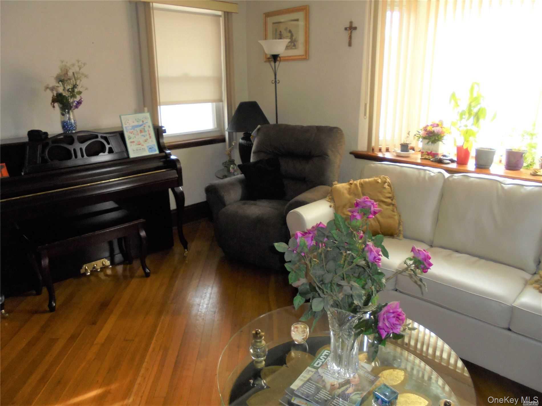 #4 photo, 915 Wallace Avenue, ナッソー郡 Baldwin , NY 11510