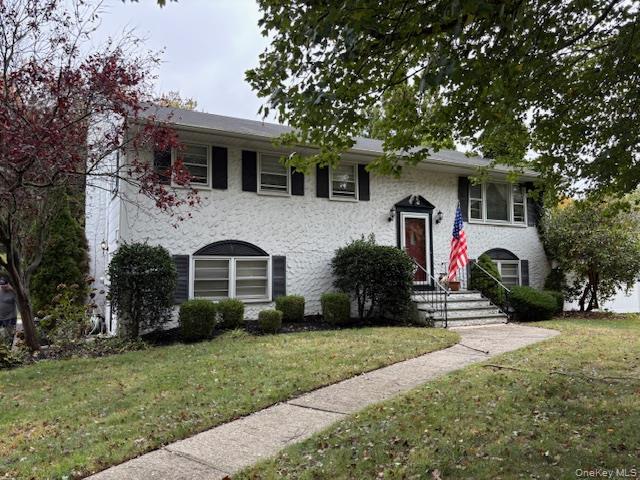 #1 photo, 59 Edgewood Avenue, サフォーク郡 Oakdale , NY 11769