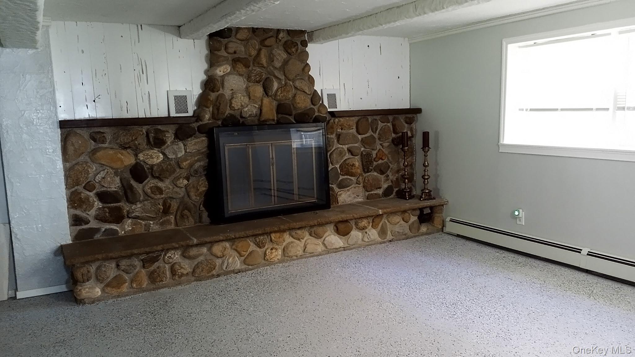 #9 photo, 59 Edgewood Avenue, サフォーク郡 Oakdale , NY 11769