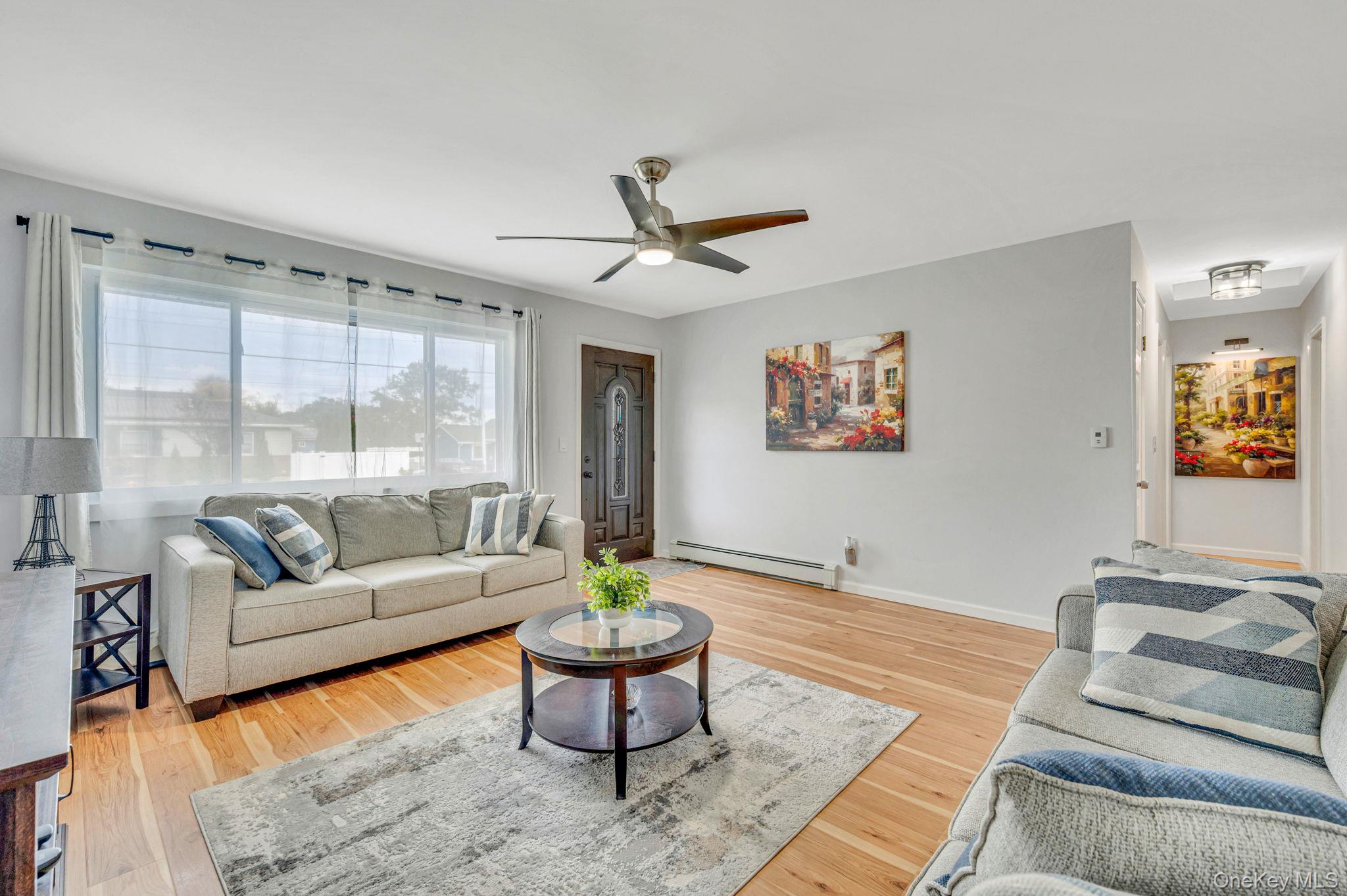 #2 photo, 21 Francisco Avenue, サフォーク郡 Central Islip , NY 11722