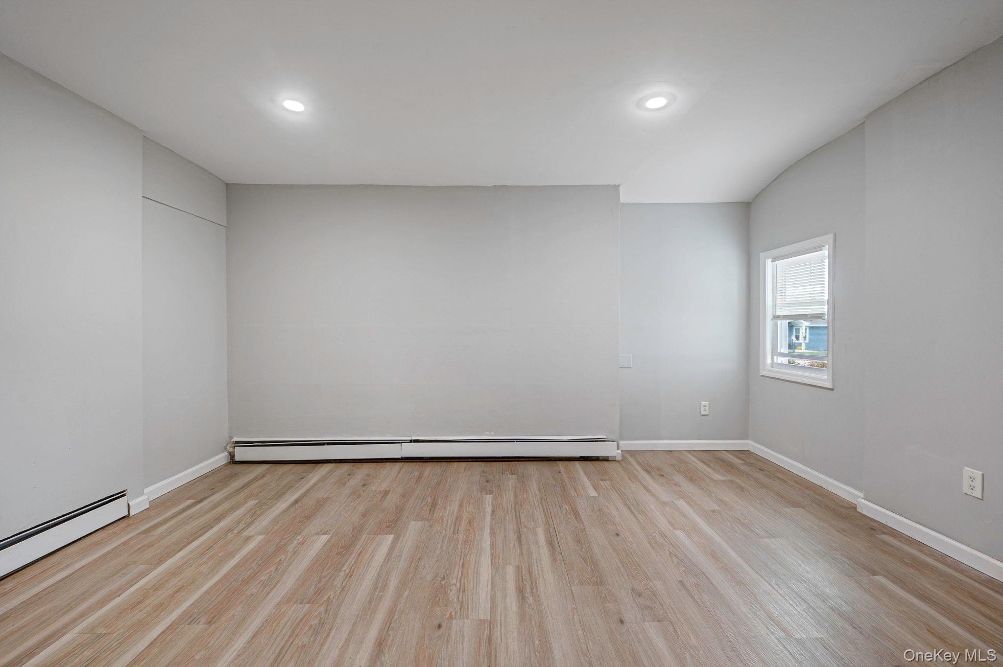 #20 photo, 21 Francisco Avenue, サフォーク郡 Central Islip , NY 11722