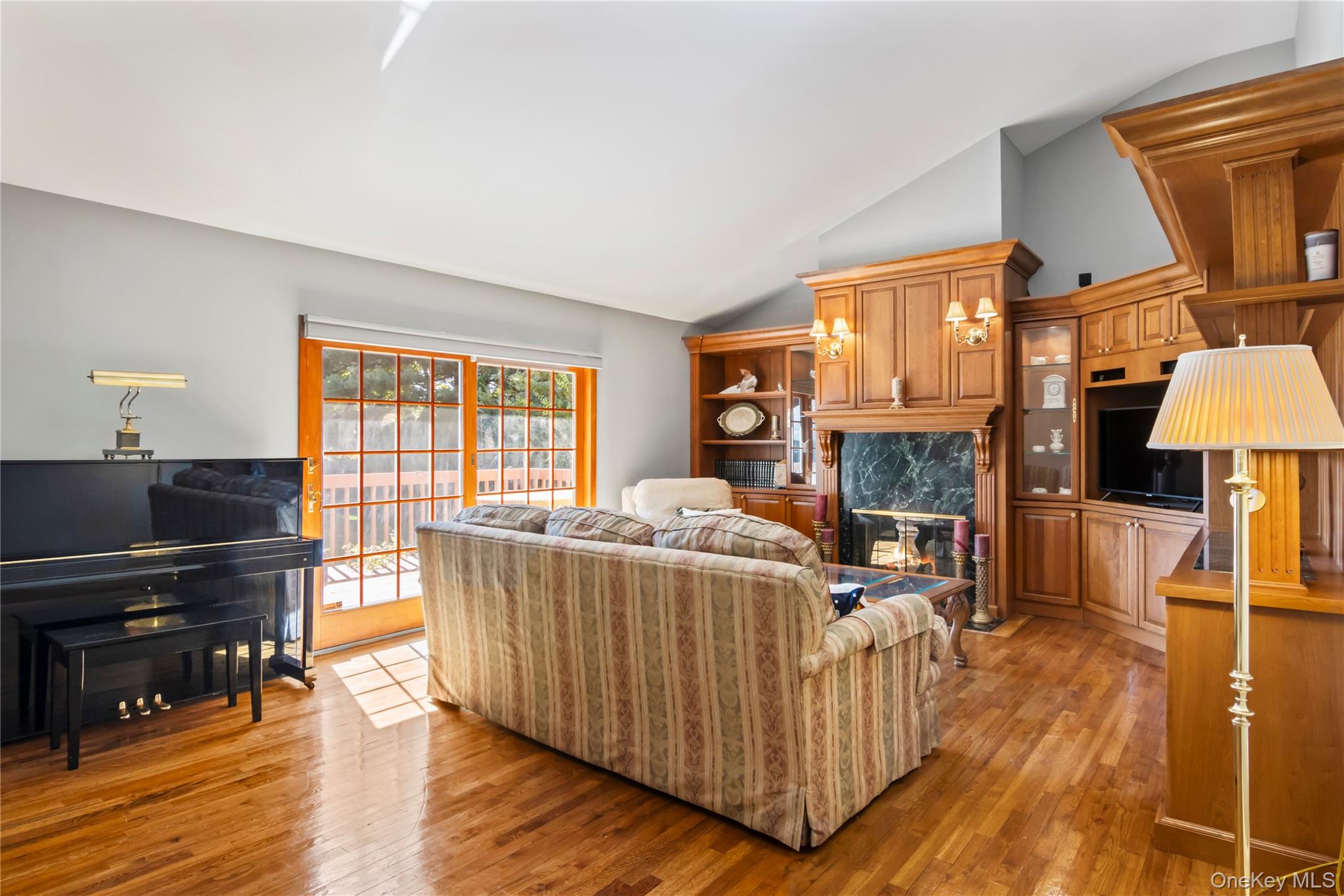 #16 photo, 48 Cedar Road, サフォーク郡 East Northport , NY 11731