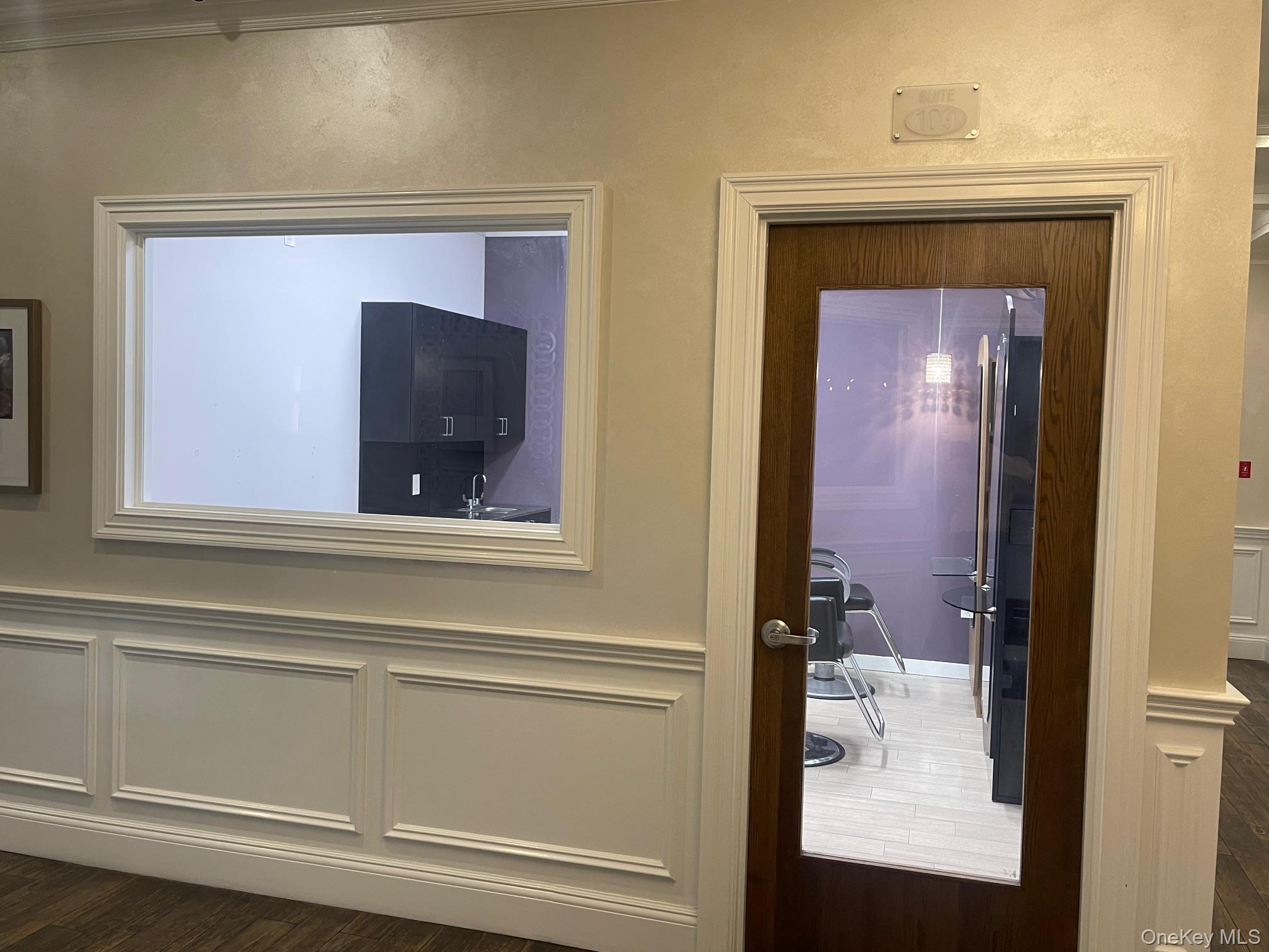 #13 photo, 271 Route 25A, サフォーク郡 Mount Sinai , NY 11766