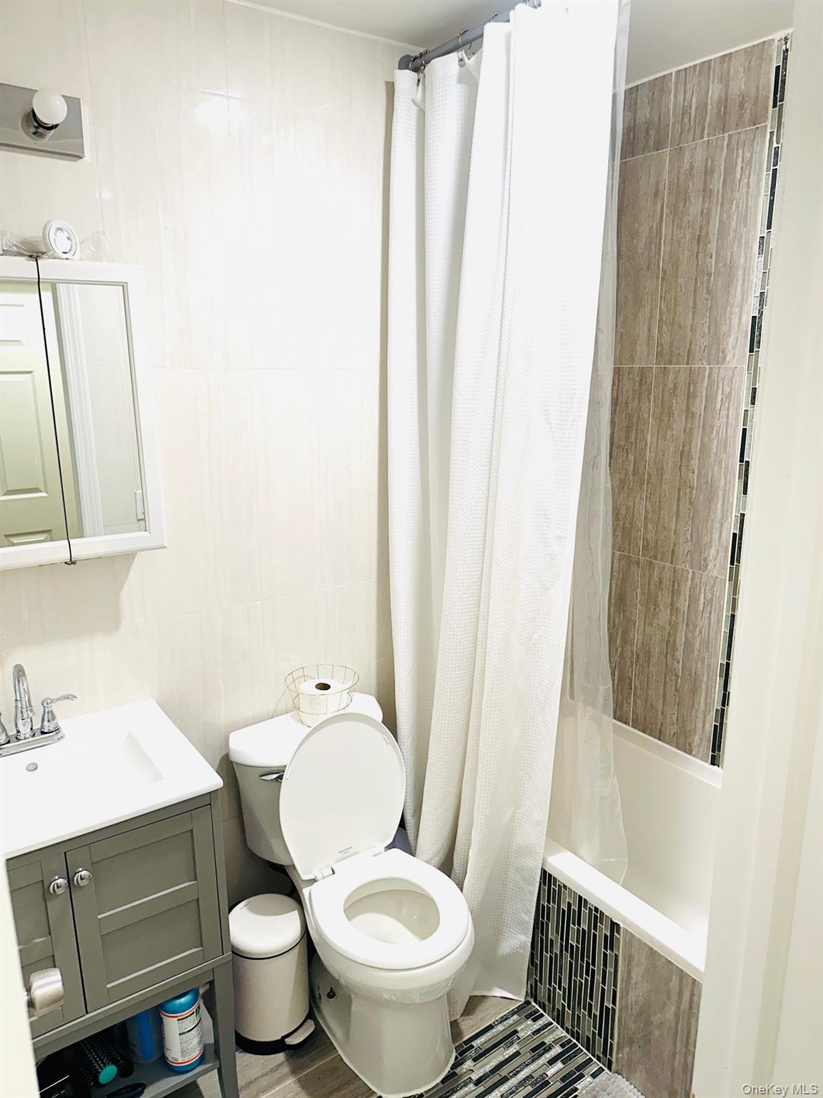 #9 photo, 114-32 168th Street, クイーンズ区 Jamaica , NY 11434