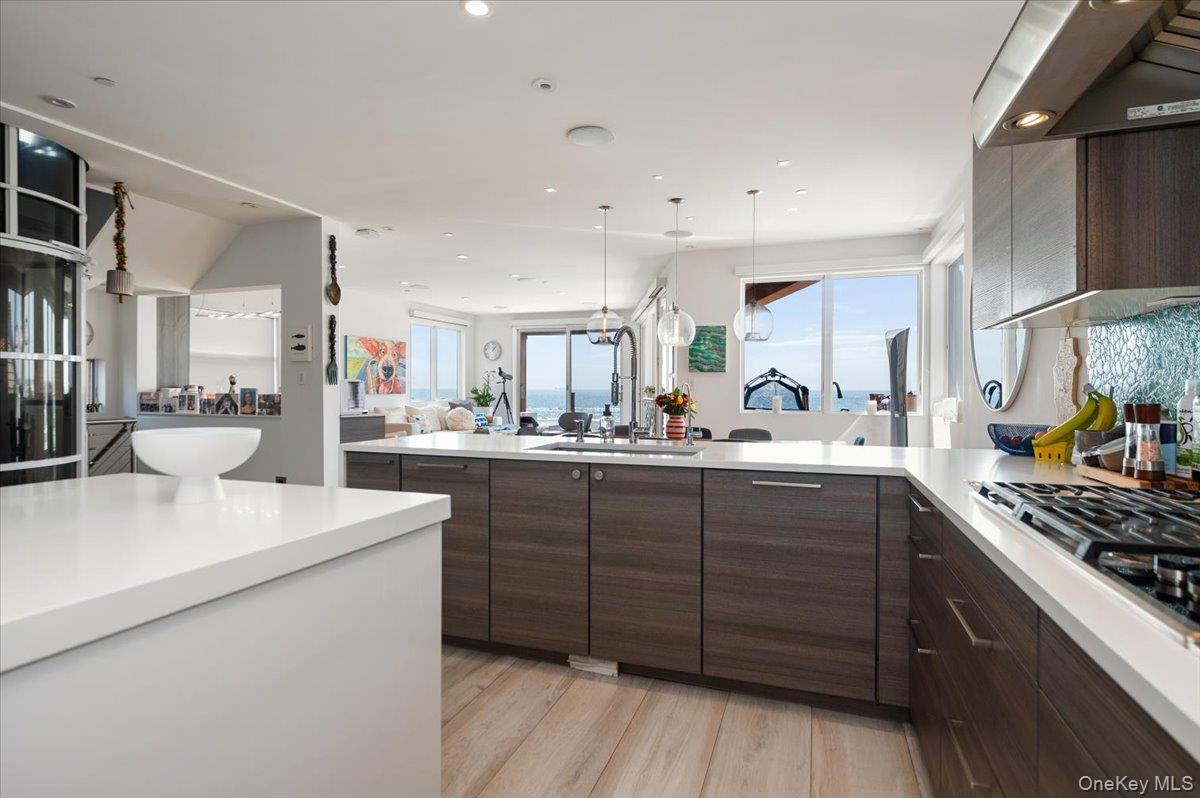 #20 photo, 11 Michigan Street, Long Beach , NY 11561