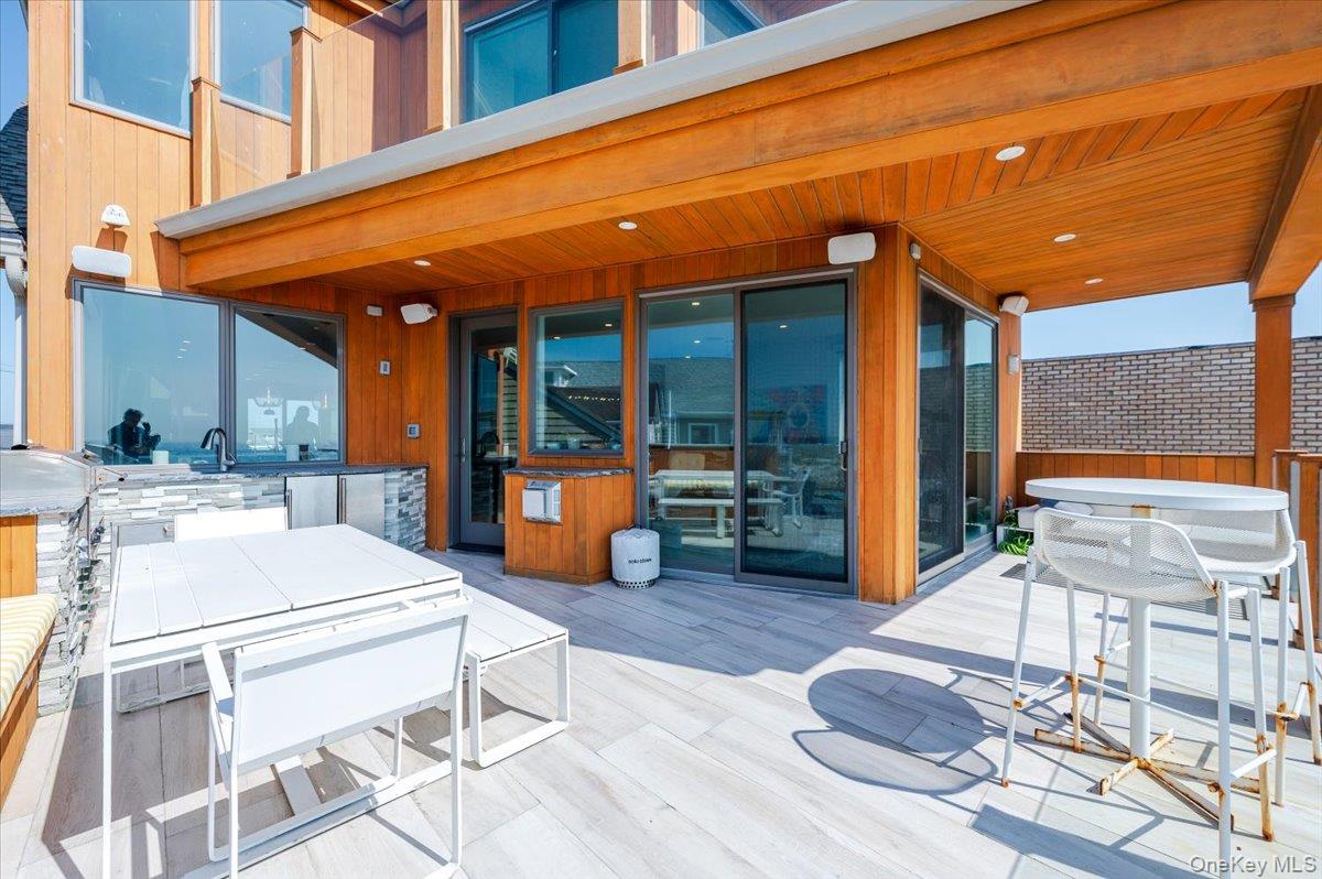 #8 photo, 11 Michigan Street, Long Beach , NY 11561