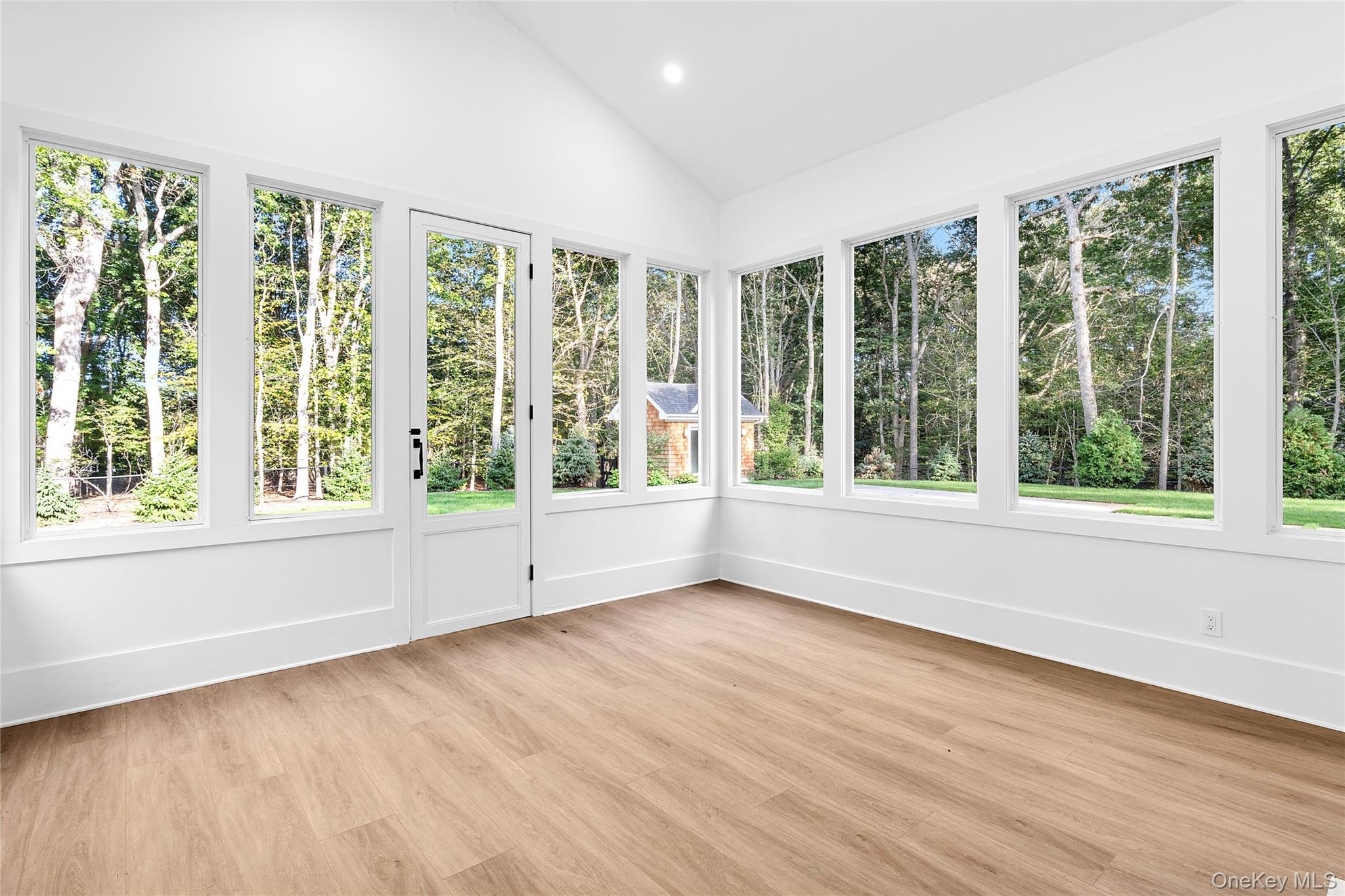 #13 photo, 5697 Westphalia Road, サフォーク郡 Mattituck , NY 11952