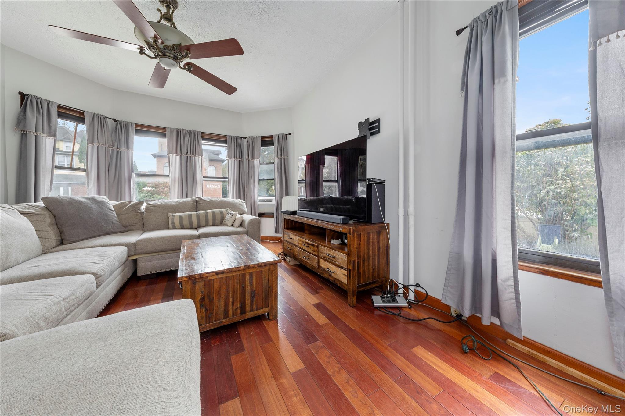 #6 photo, 15401 35th Avenue, Flushing , NY 11354