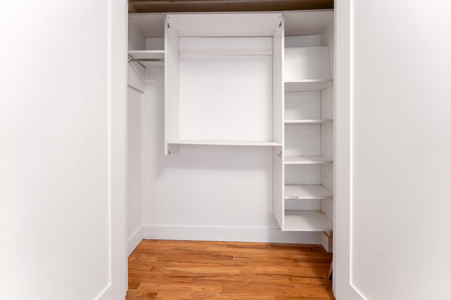 #12 photo, 121 DIVISION Street, マンハッタン Chinatown , NY 10002