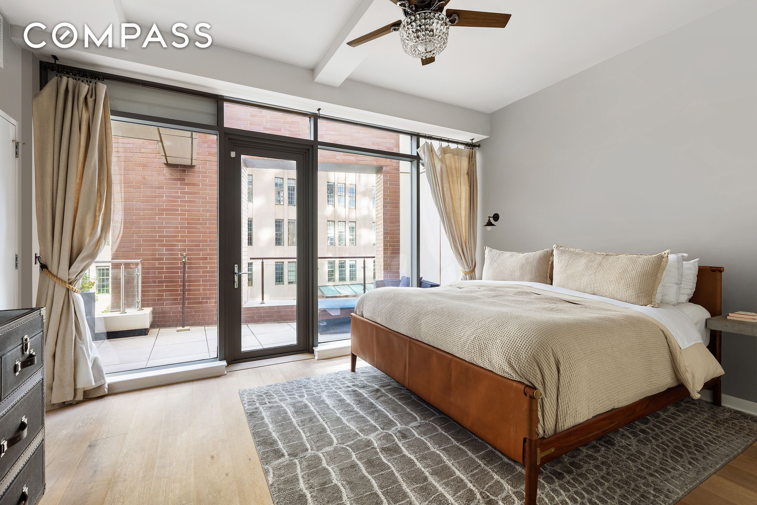 #8 photo, 1 Northside Piers, ブルックリン区 Williamsburg , NY 11249