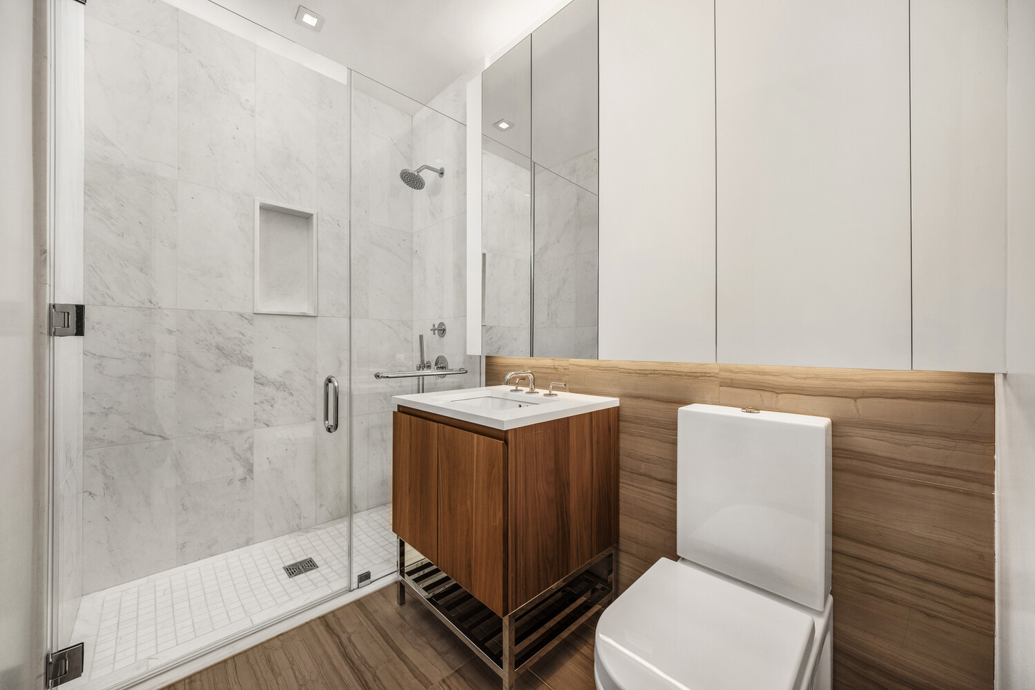 #13 photo, 196 ORCHARD Street, マンハッタン Lower East Side , NY 10002