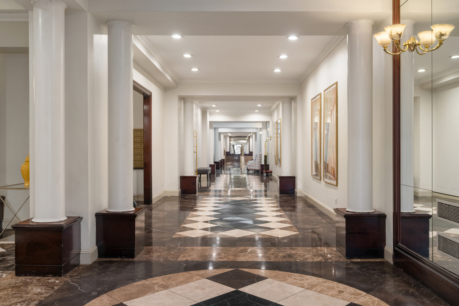 #10 photo, 305 E 72ND Street, マンハッタン Lenox Hill , NY 10021