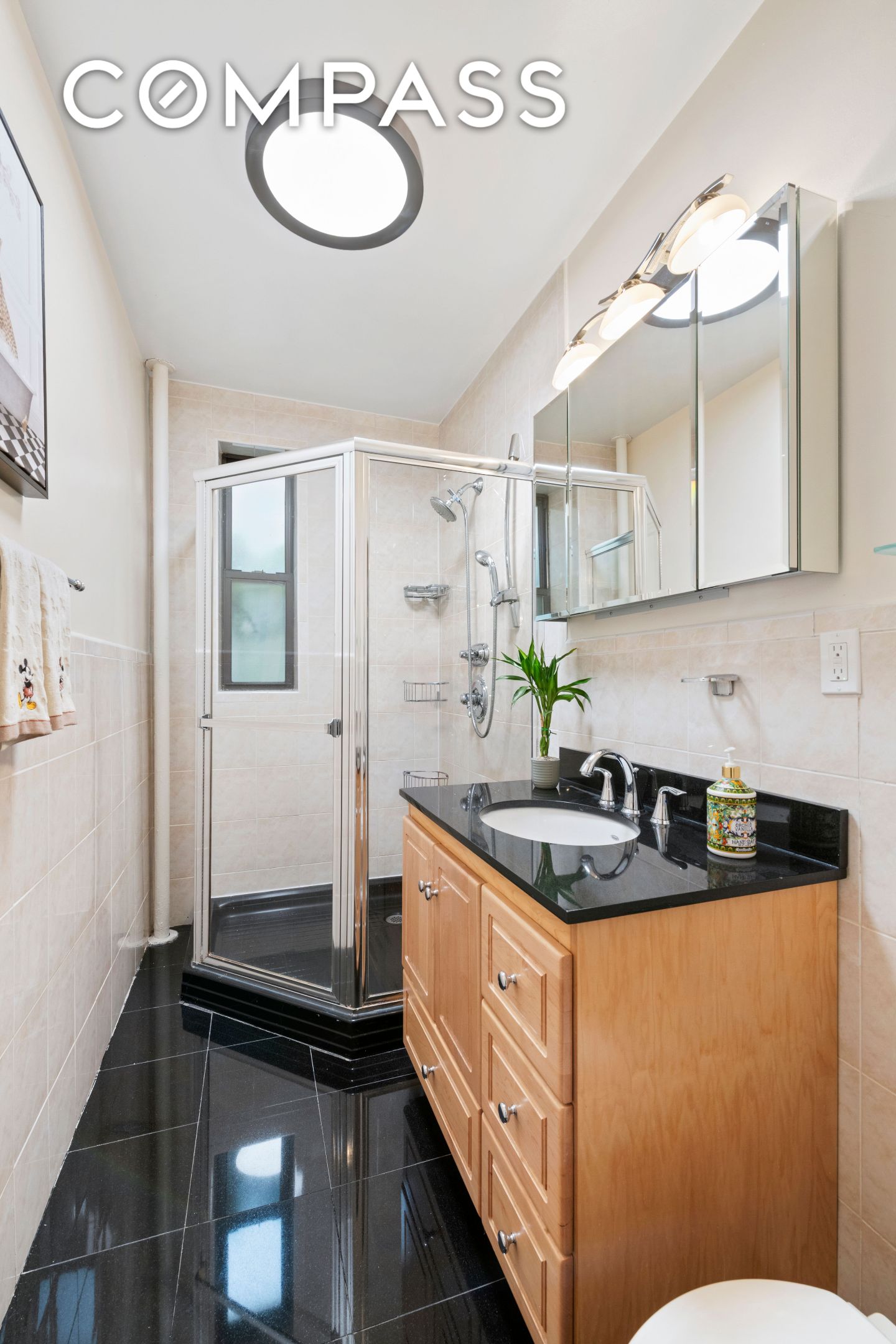 #13 photo, 87 Barrow Street, マンハッタン West Village , NY 10014