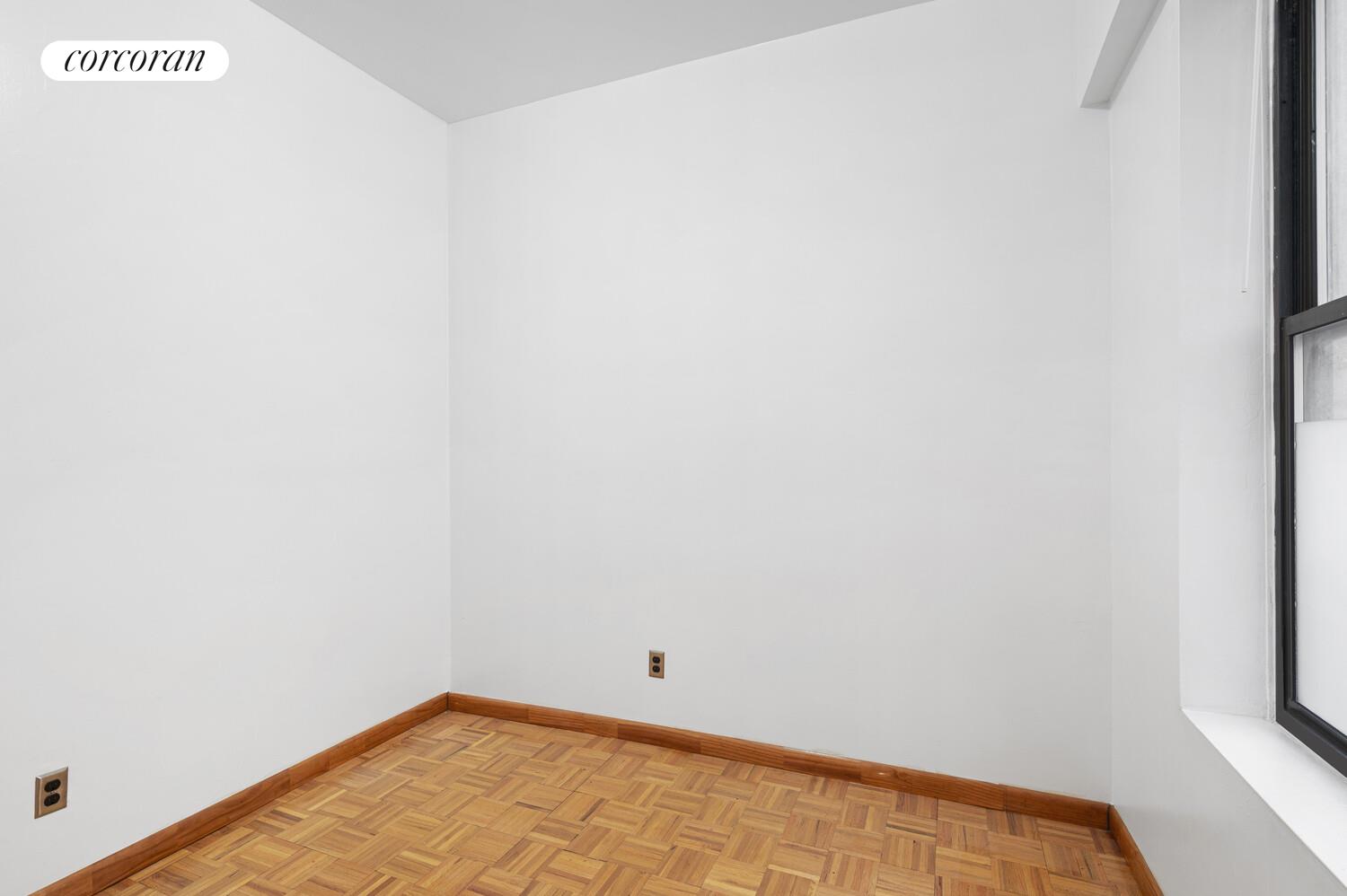 #5 photo, 311 E 3RD Street, マンハッタン East Village , NY 10009