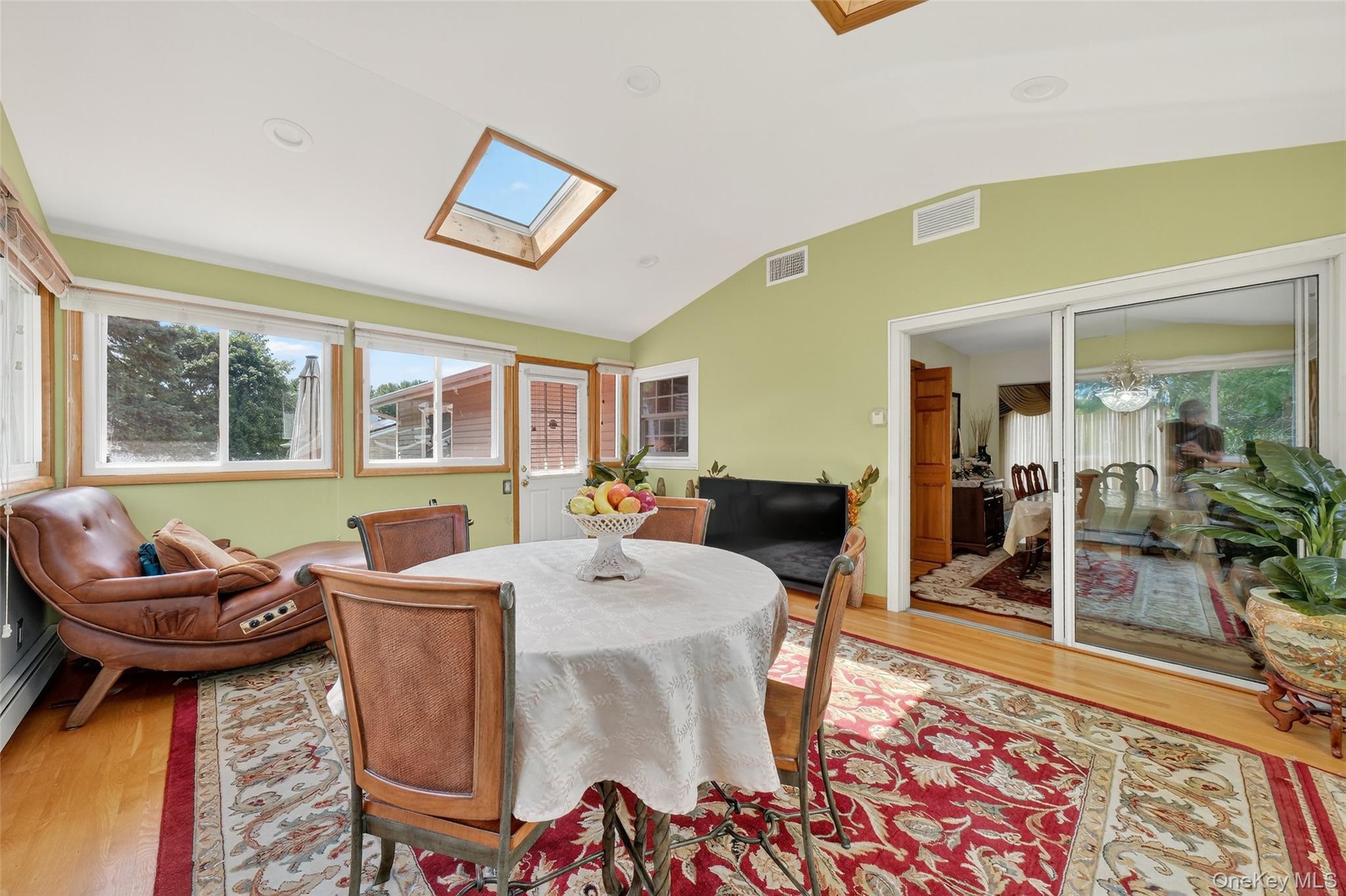 #10 photo, 6 North Drive, Poughkeepsie , NY 12603