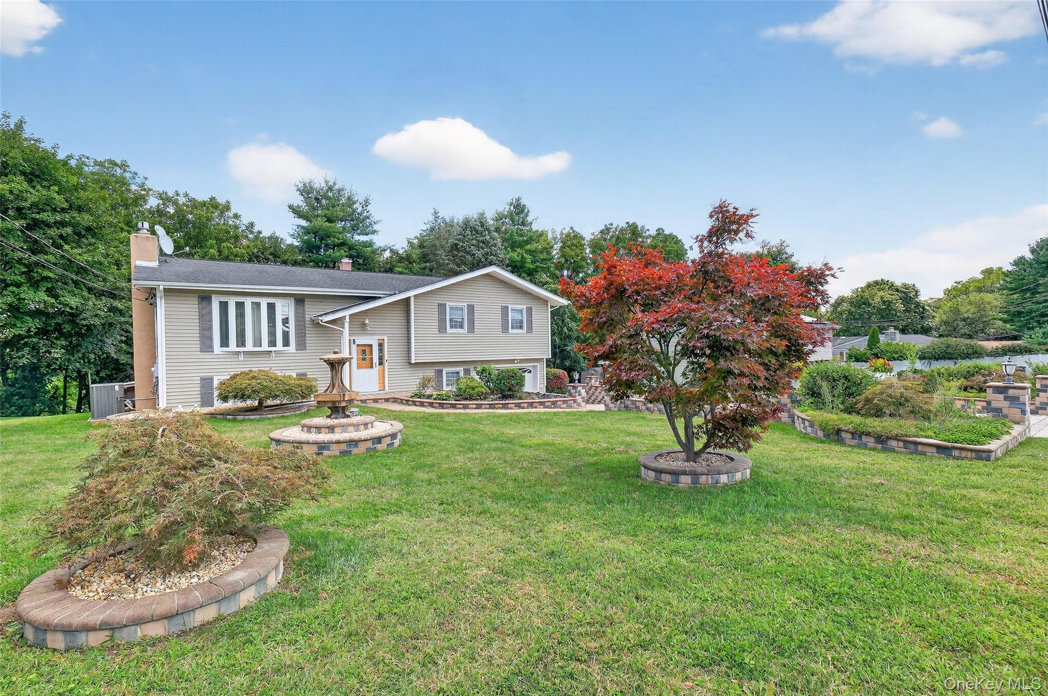 #3 photo, 6 North Drive, Poughkeepsie , NY 12603