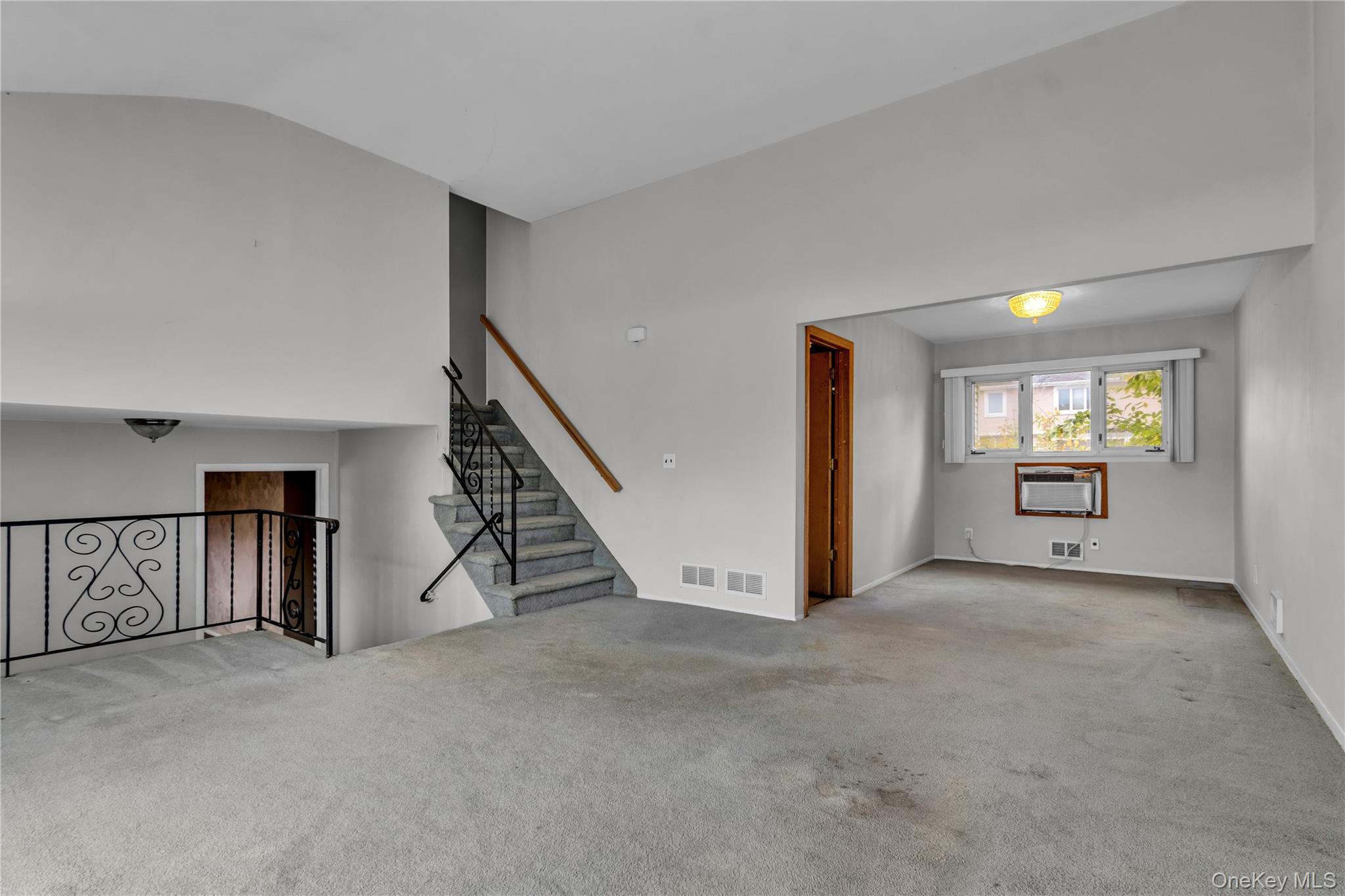 #10 photo, 60 Hoffman Lane, Blauvelt , NY 10913