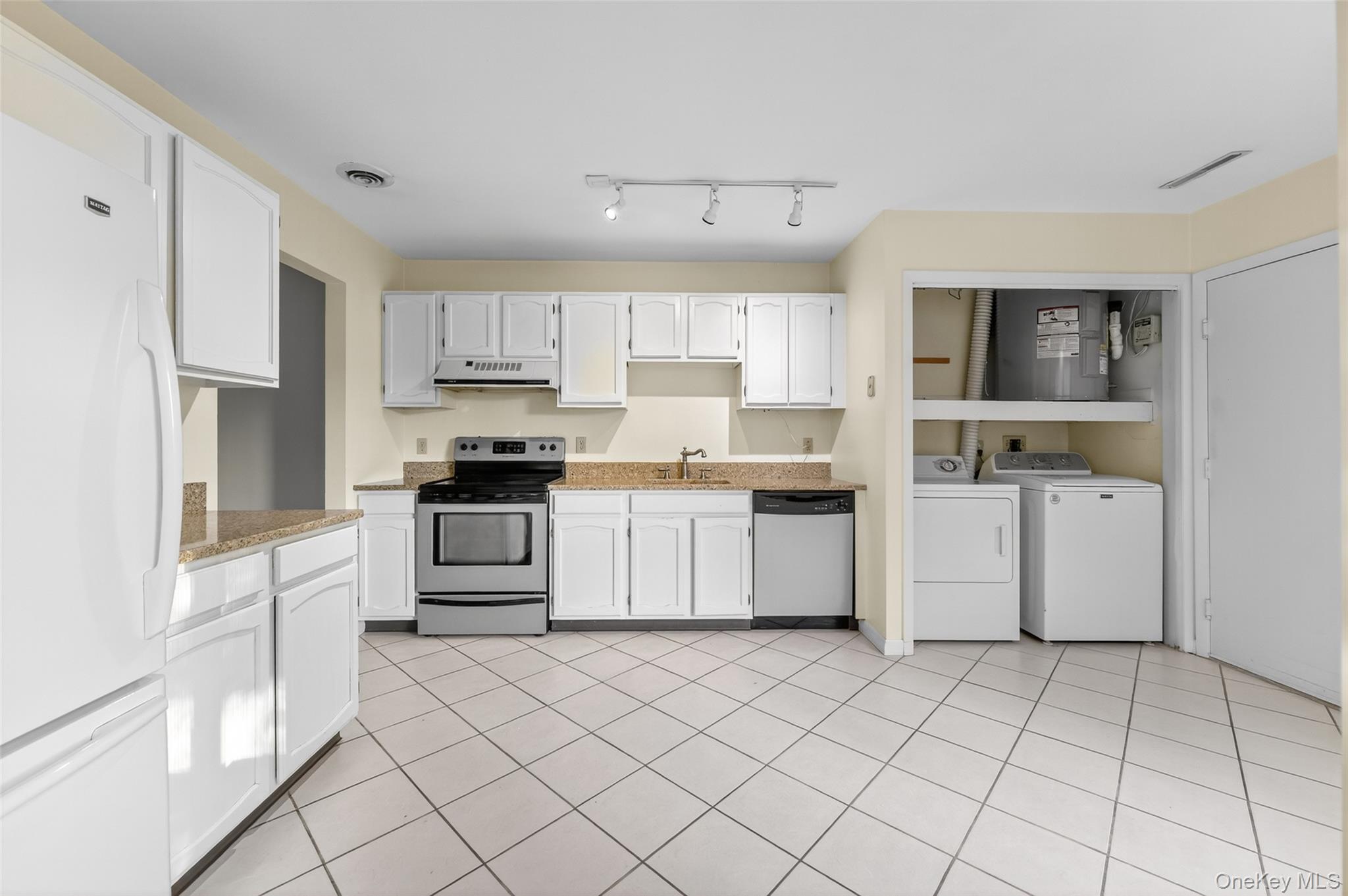 #19 photo, 23 Pond Drive, Rhinebeck , NY 12572