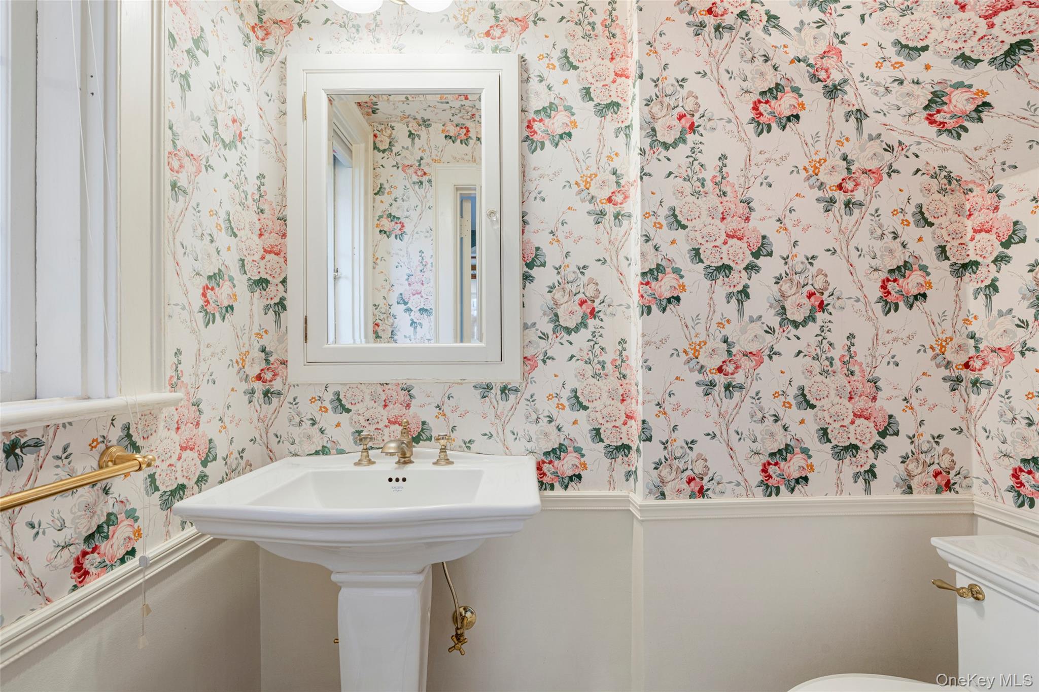 #12 photo, 290 Overlook Road, New Rochelle , NY 10804