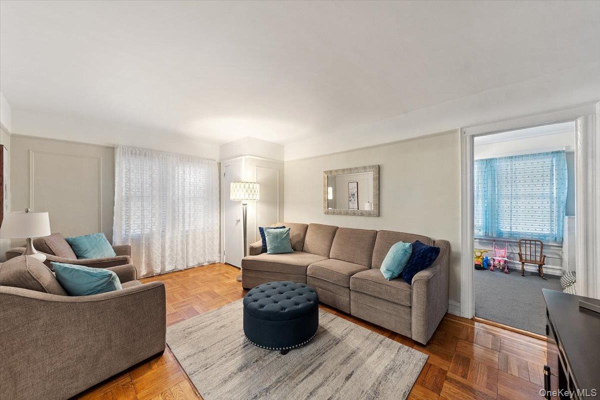 #10 photo, 2328 Esplanade, ブロンクス区 Bronx , NY 10469