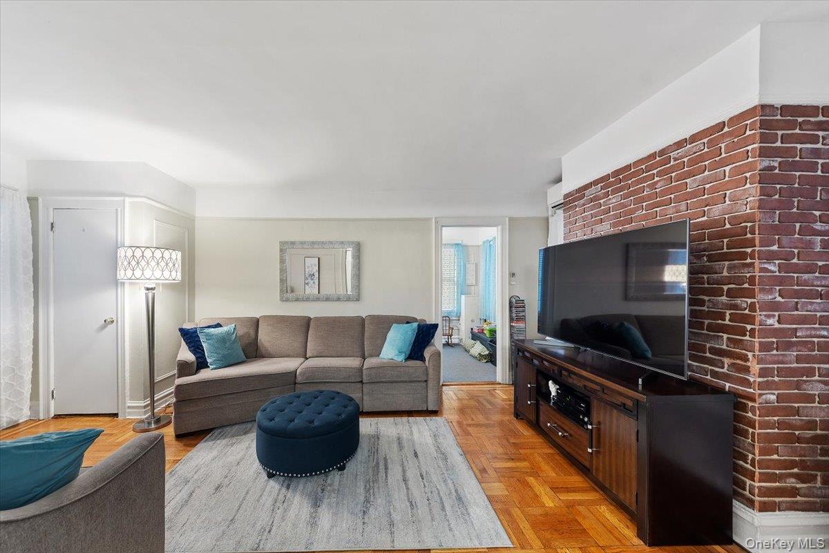 #12 photo, 2328 Esplanade, ブロンクス区 Bronx , NY 10469