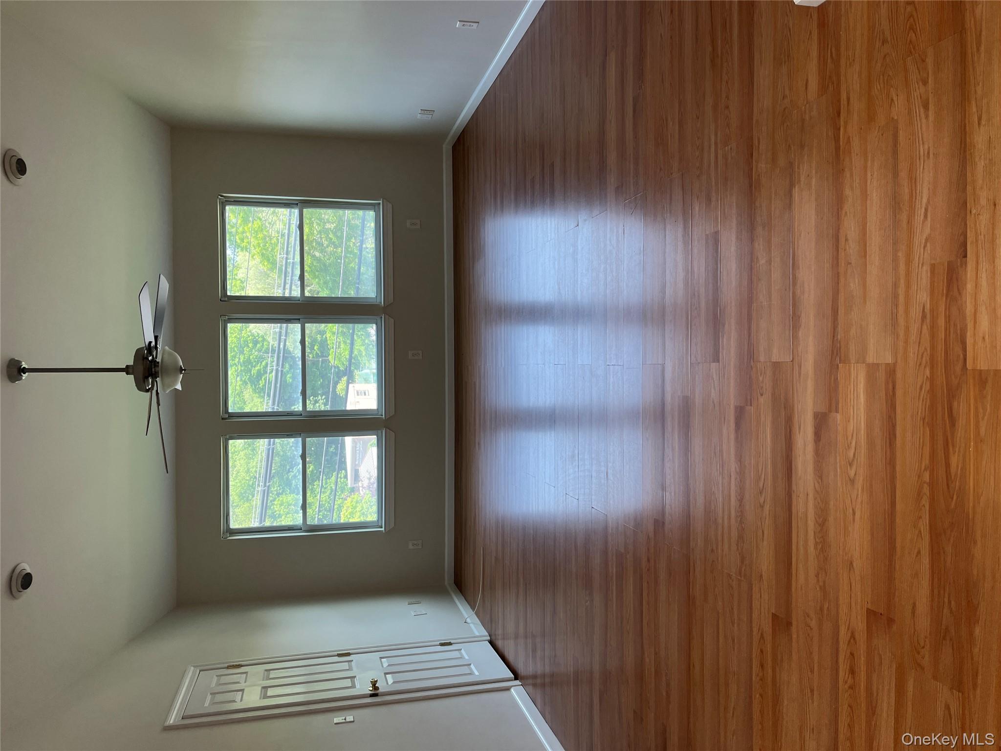 #4 photo, 2064 Main, Cortlandt Manor , NY 10567