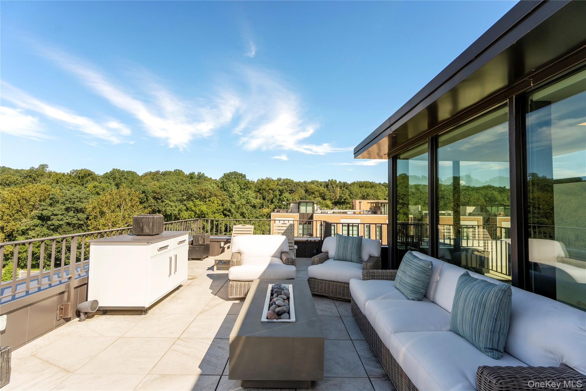 #20 photo, 100 Garvies Point Road, ナッソー郡 Glen Cove , NY 11542