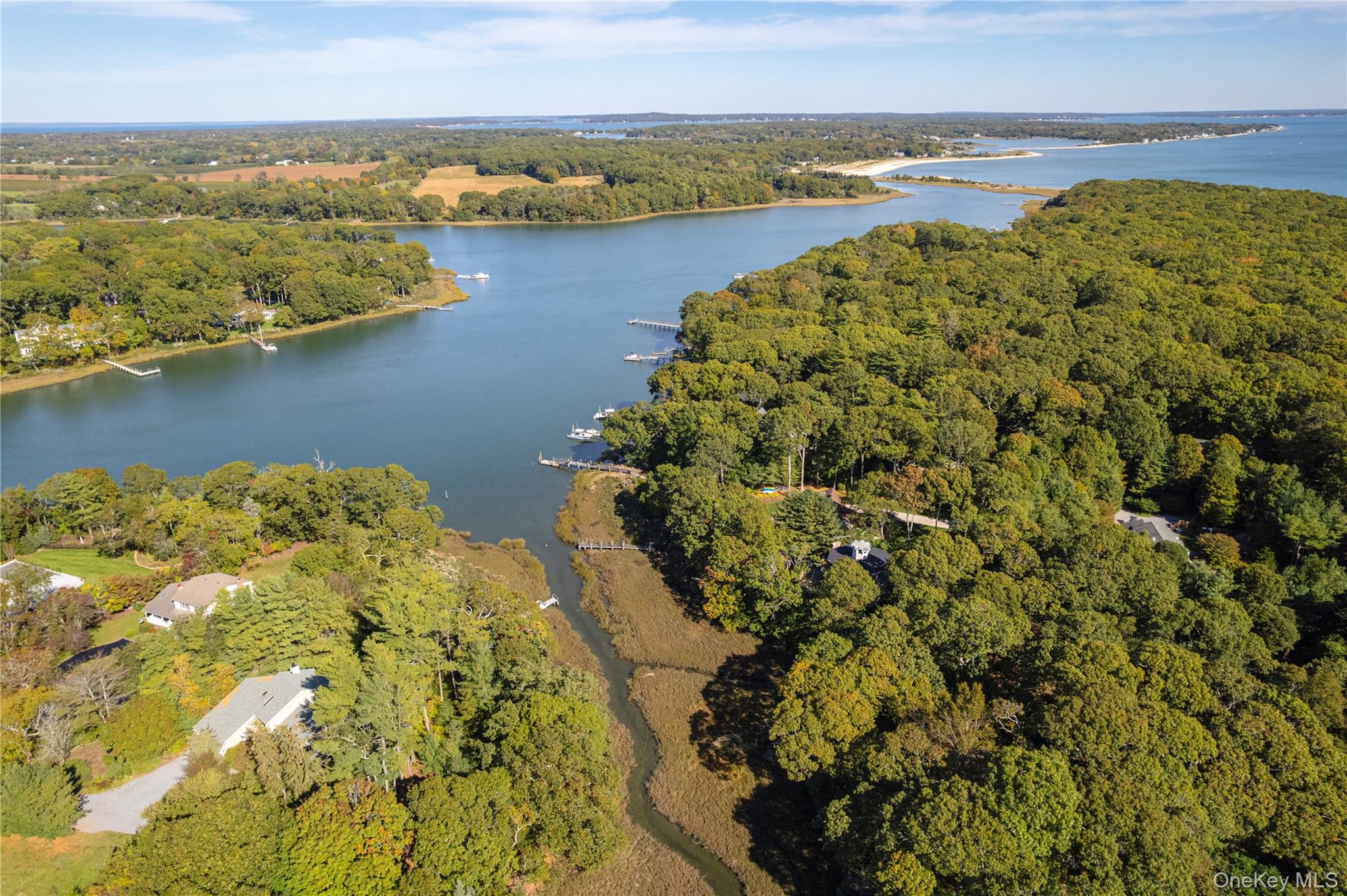 #18 photo, 379 Wood Lane, サフォーク郡 Peconic , NY 11958