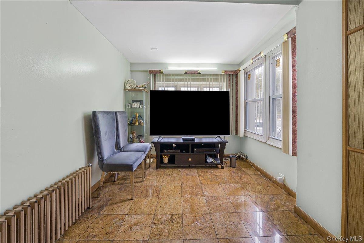 #5 photo, 84-05 102nd Street, Richmond Hill , NY 11418