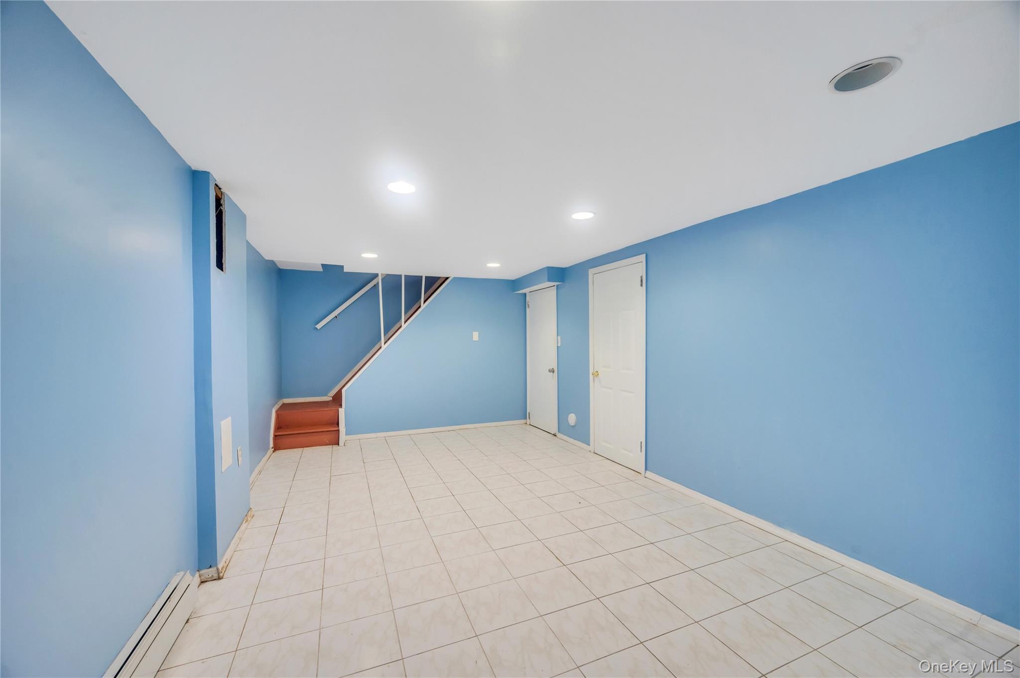 #14 photo, 24 Michigan Drive, ナッソー郡 Hicksville , NY 11801