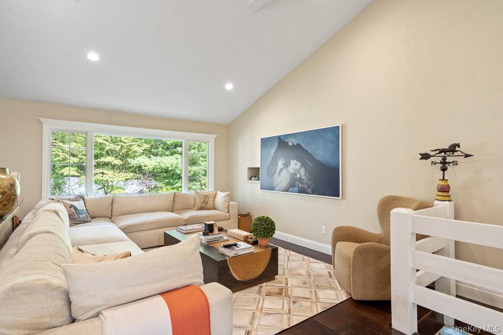 #15 photo, 63 Ridge Drive, ナッソー郡 Plainview , NY 11803