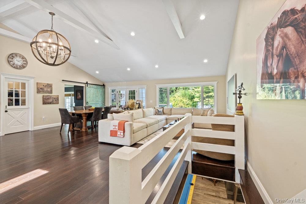 #17 photo, 63 Ridge Drive, ナッソー郡 Plainview , NY 11803