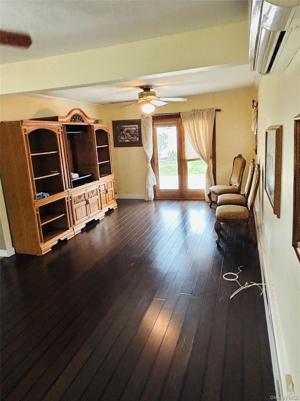 #13 photo, 27 Wildflower Lane, ナッソー郡 Wantagh , NY 11793